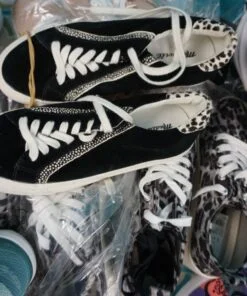 10prs Mens & Womens Sneakers HOKA Altra ADIDAS Aqua